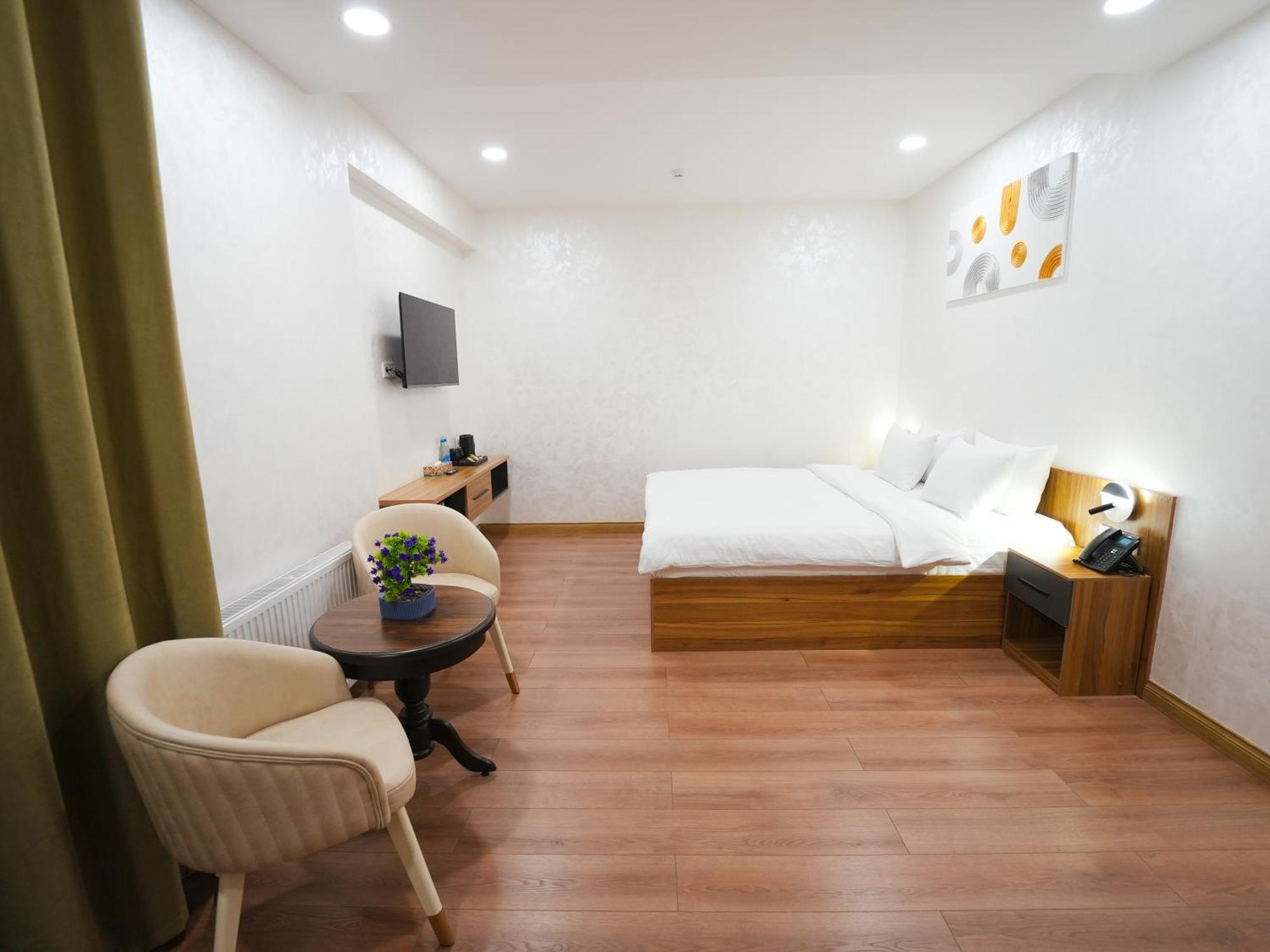 Avant Express Hotel Pool&Spa Tashkent Ngoại thất bức ảnh